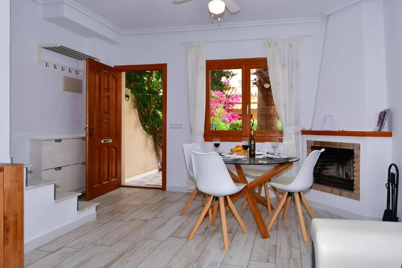 Ferienwohnung Apartamento Casa Prima Playa Flamenca Exterior foto